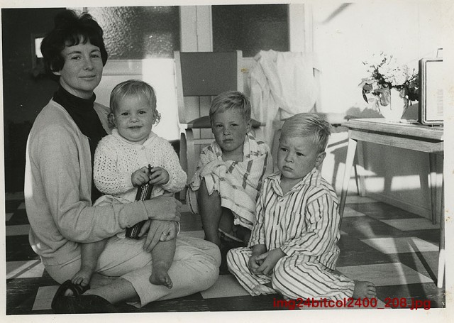 Img24bitcol2400 208 4web