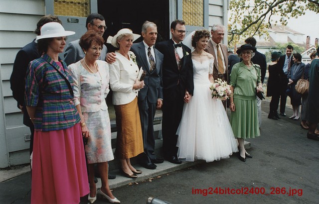 Img24bitcol2400 286 4web